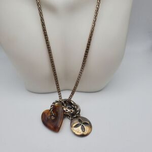 Amber‎ cheetah celtic heart necklace